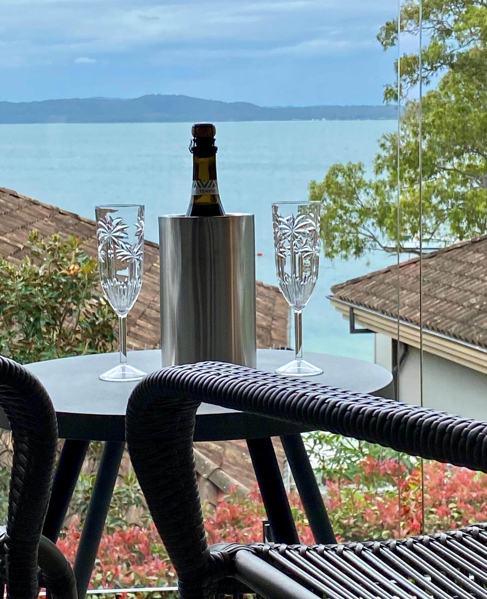 Dutchies Motel Nelson Bay & Dutchmans Beach Apartments 외부 사진