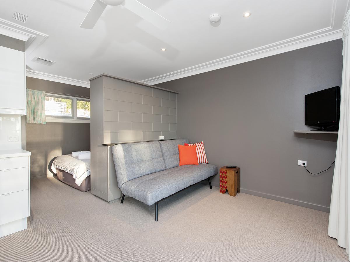 Dutchies Motel Nelson Bay & Dutchmans Beach Apartments 외부 사진